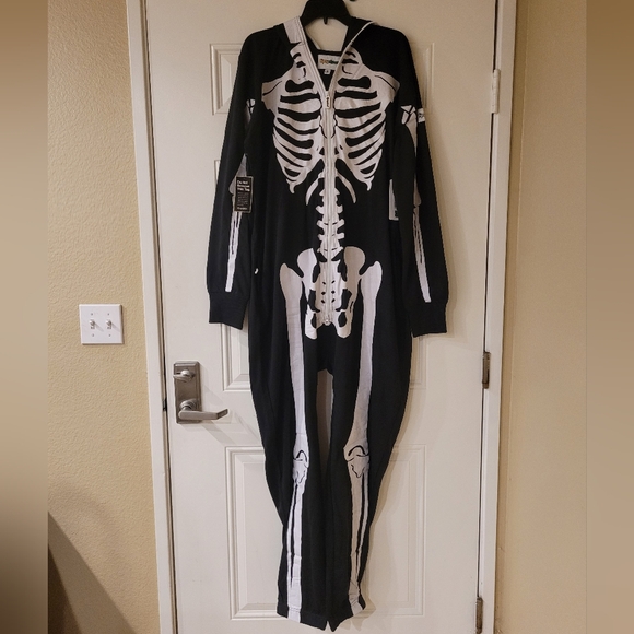 Tipsy Elves Unisex Skeleton Costume - Picture 14 of 14
